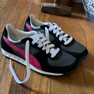 Puma Sneakers